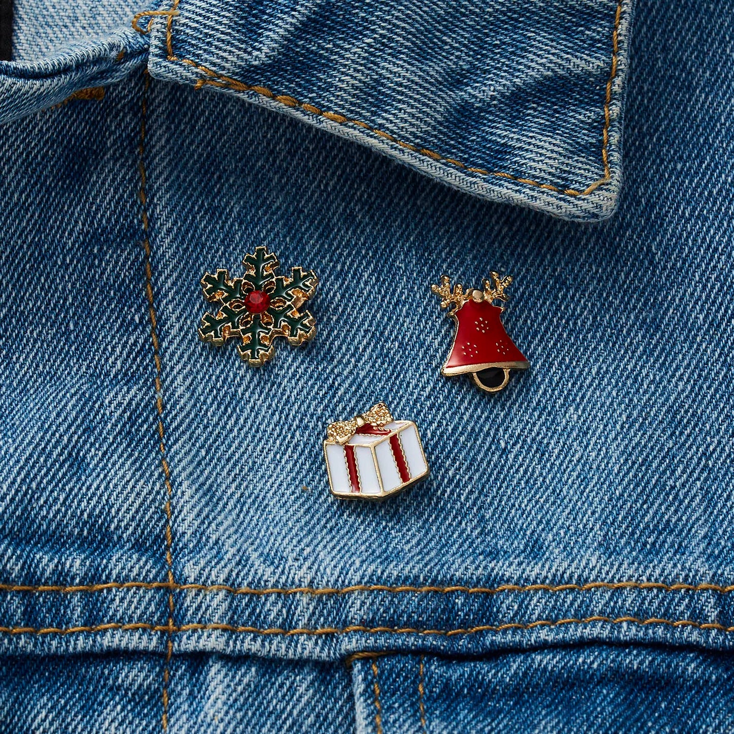 3pcs/set Christmas Gift For Women Men Brooches Enamel Pins Santa Claus Bell Elk Snowflake Xmas Tree Brooch New Year Pin